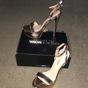 Women’s fashion nova heels